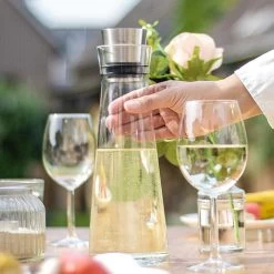 Emsa Karaffe Flow Slim Carafe 515675, Mit Deckel, 1 Liter -Heimtextilien e3f184a11ef479a94f41d8a6b64bffd88a0b3973 karaffe emsa flow slim carafe 515675